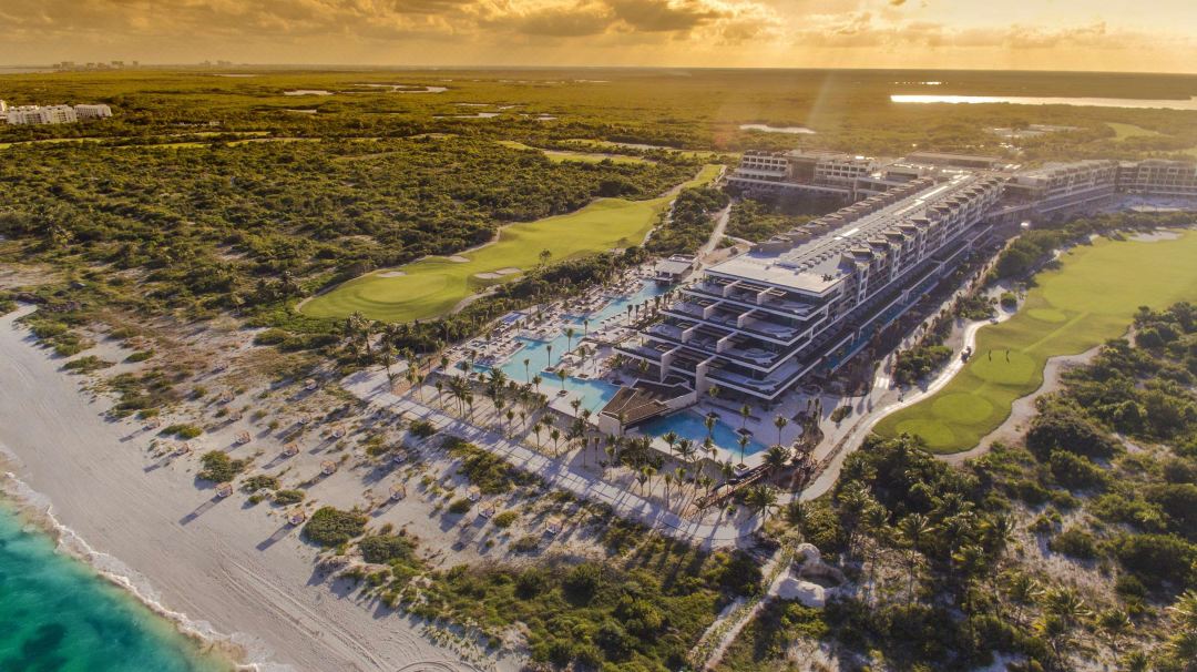 Atelier Playa Mujeres Lvx