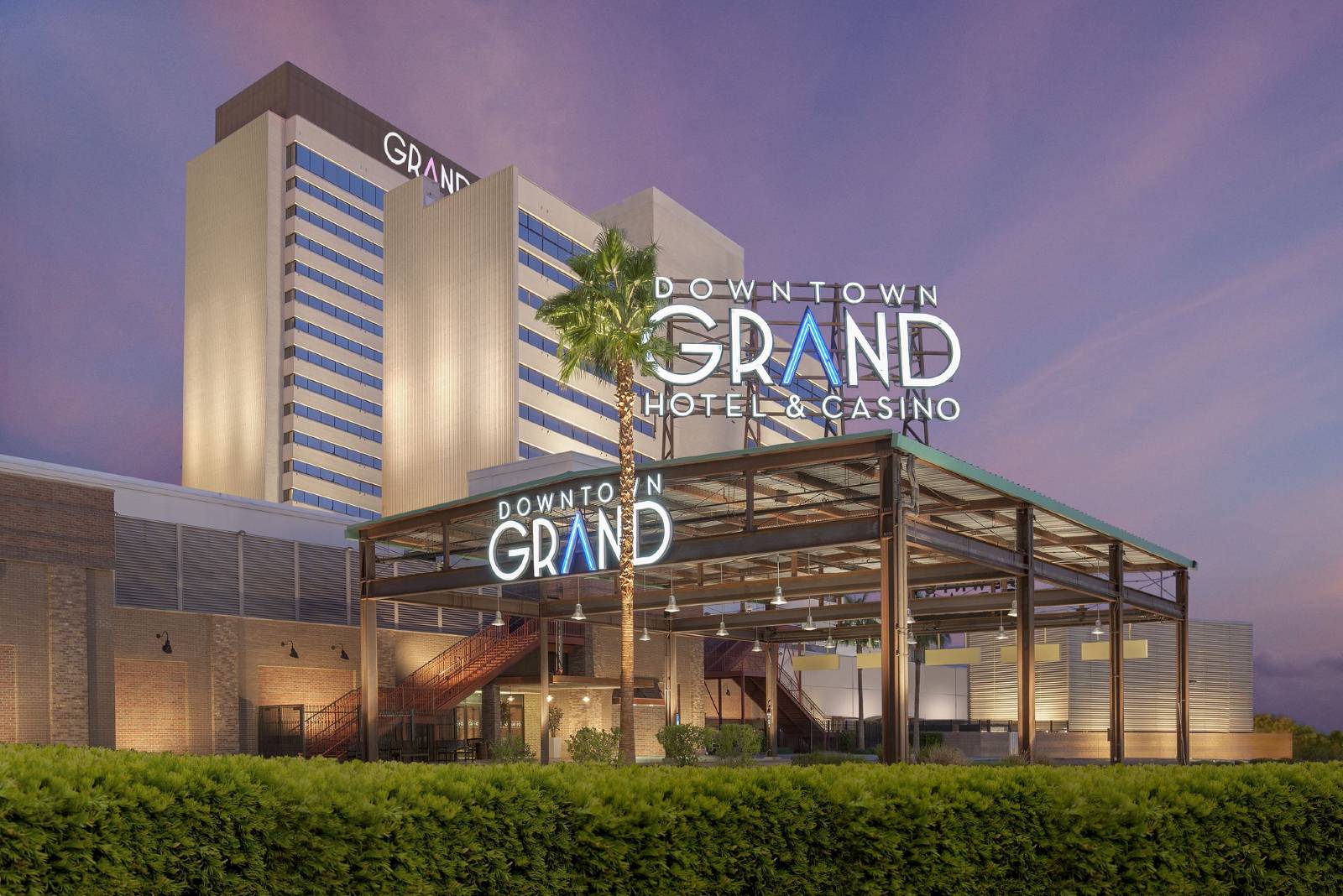 Downtown Grand Hotel And Casino