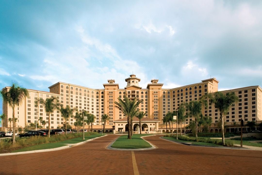 Rosen Plaza Hotel Con