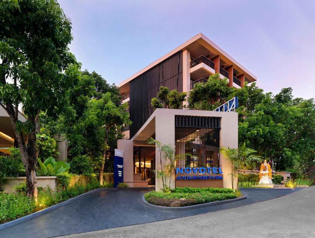 Novotel Phuket Kata Avista