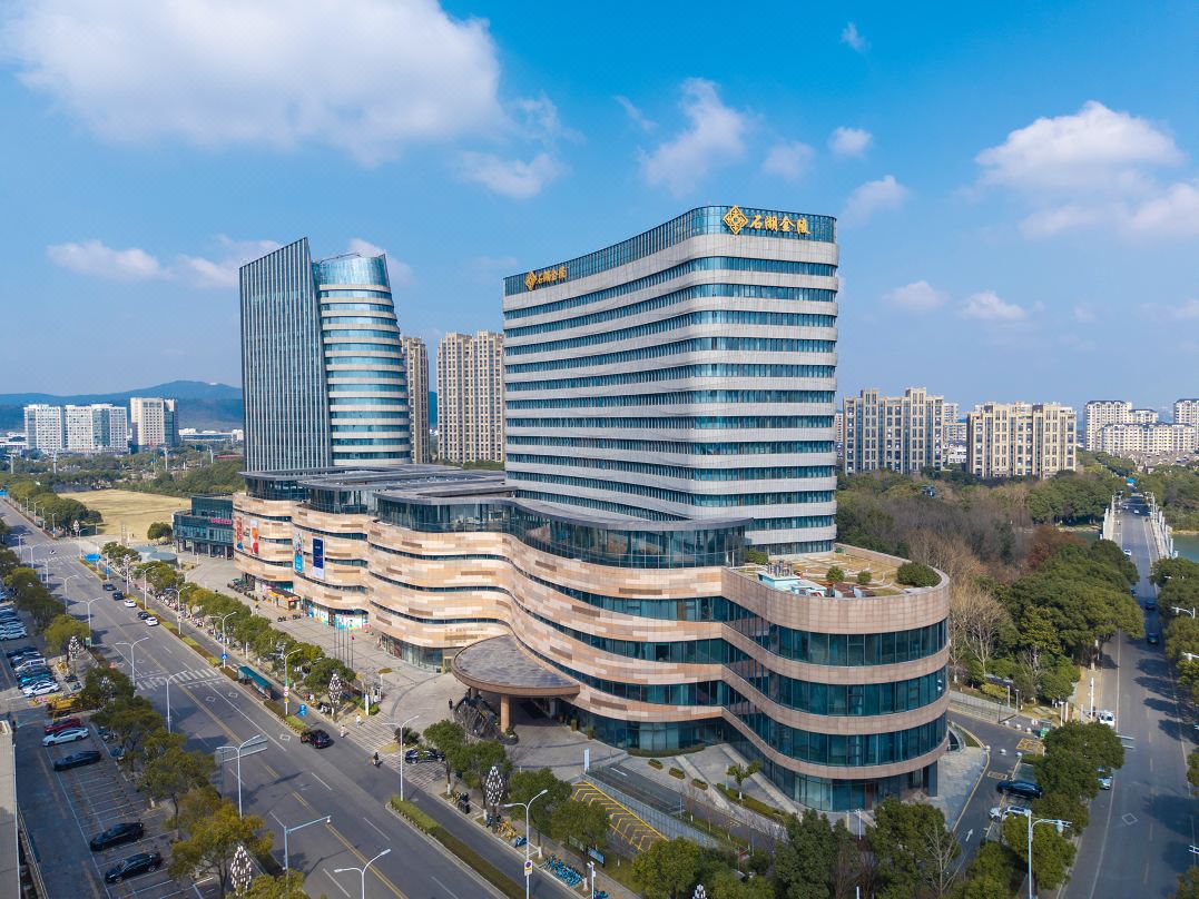 Jingling Shihu Garden Hotel