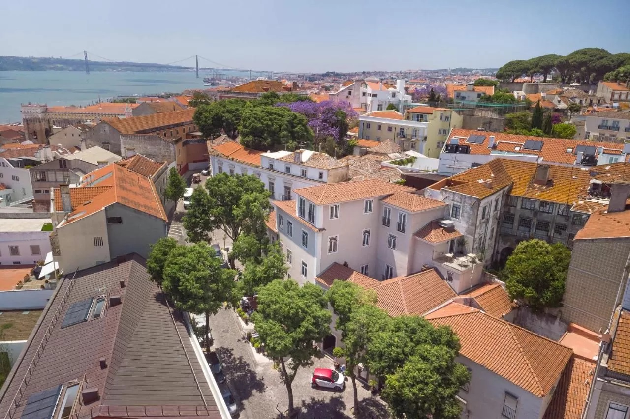 Santiago De Alfama