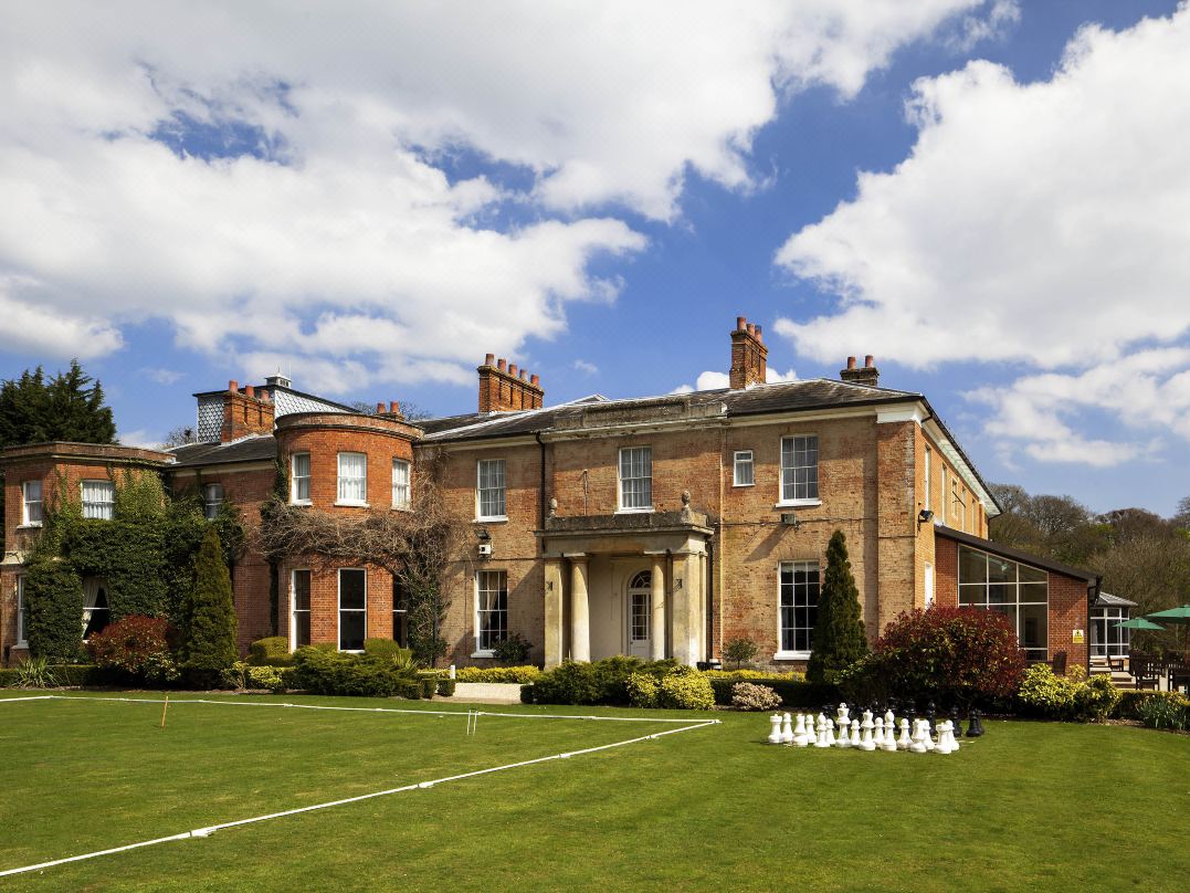 The Retreat Elcot Park