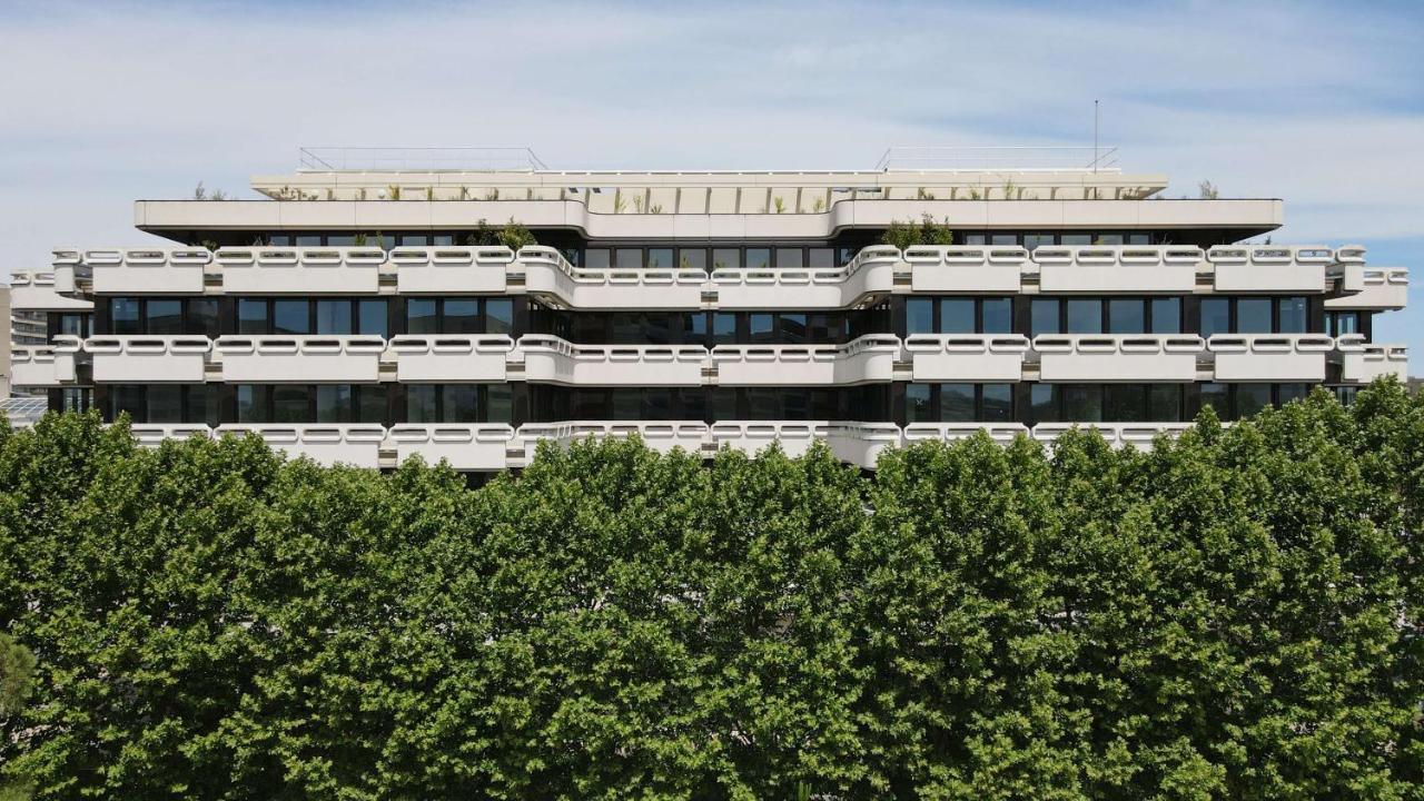 Firstname Bordeaux A Jdv By Hyatt