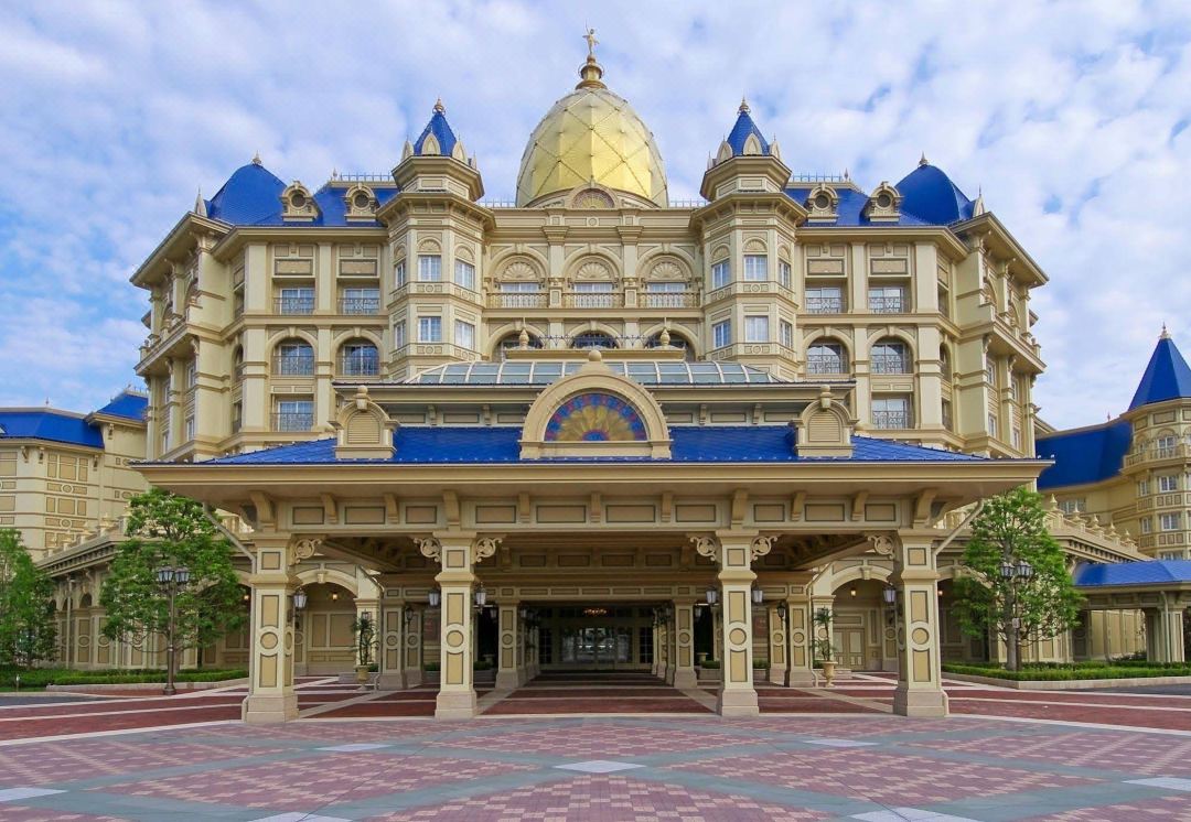 Tokyo Disneyland Hotel