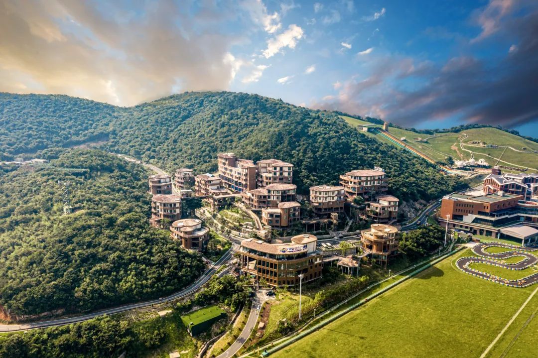 Skyland Star Astronomy Hotel