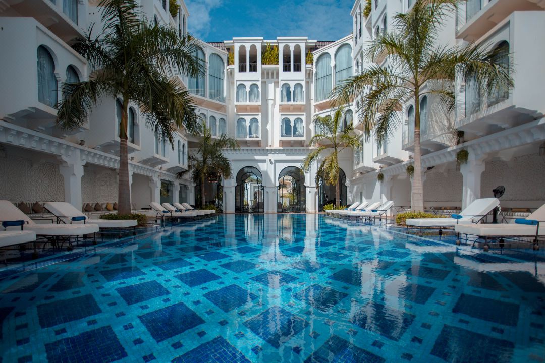 Sarai Resort & Spa and The Wander