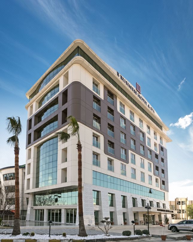 B Business Hotel & Spa