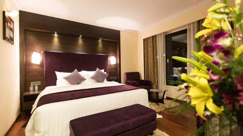 Sterlings Mac Hotel And Suites